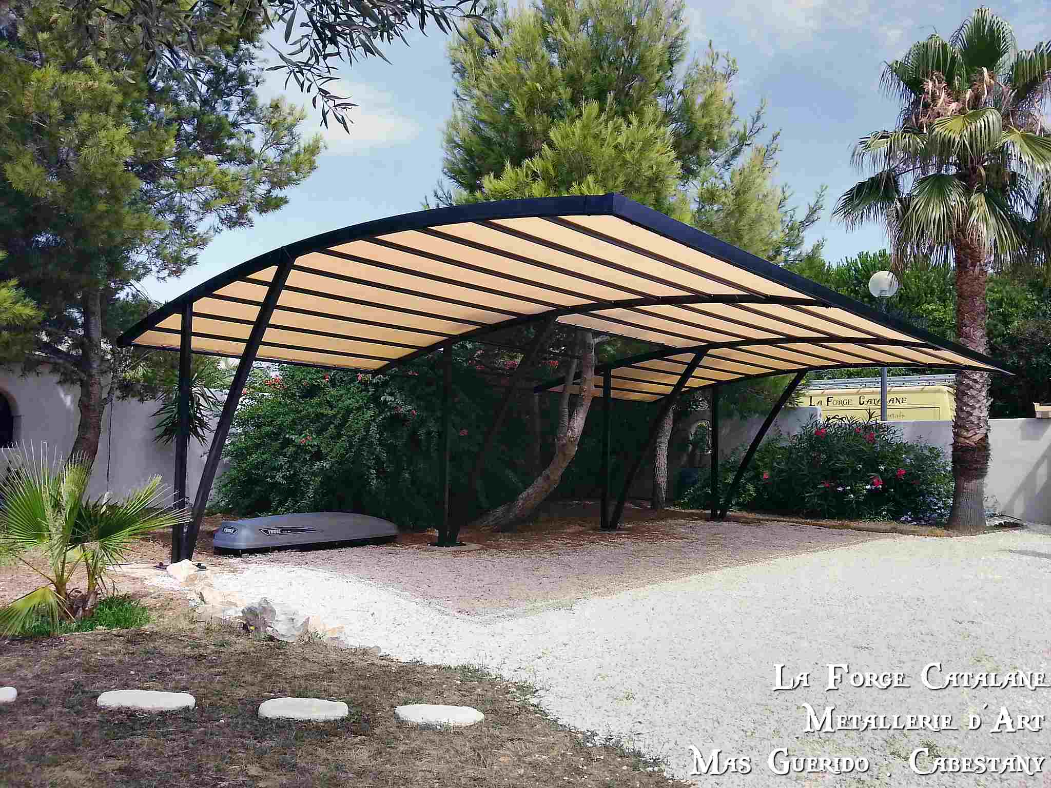 pergola moderne cintrage abris de voiture SOLTIS fer Forge Catalane Cabestany (3).jpg